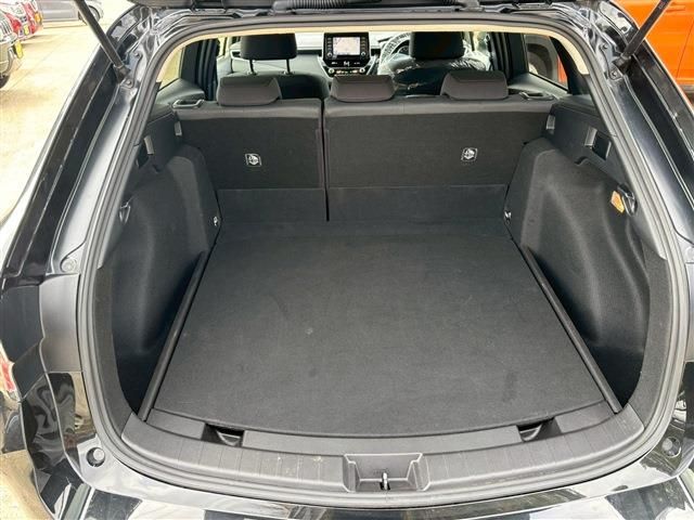 TOYOTA COROLLA TOURING HYBRID 2022