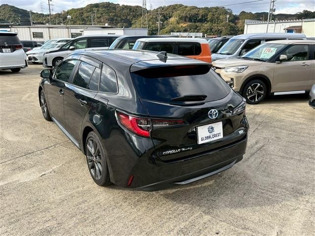 TOYOTA COROLLA TOURING HYBRID 2022