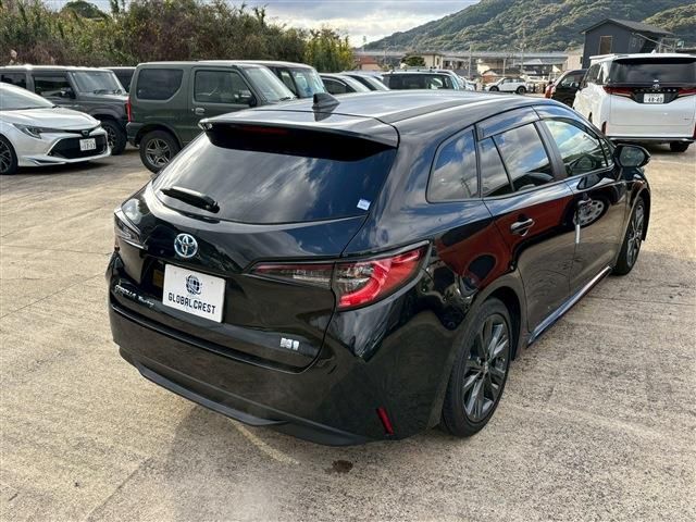 TOYOTA COROLLA TOURING HYBRID 2022