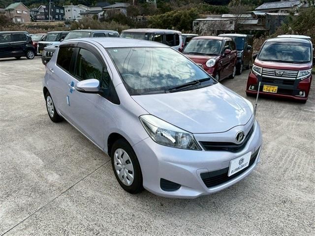 TOYOTA VITZ 2014
