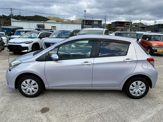 TOYOTA VITZ 2014
