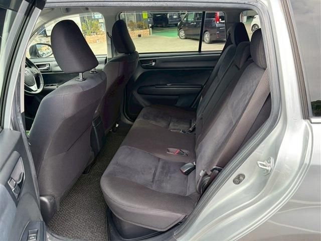 TOYOTA COROLLA FIELDER 2017