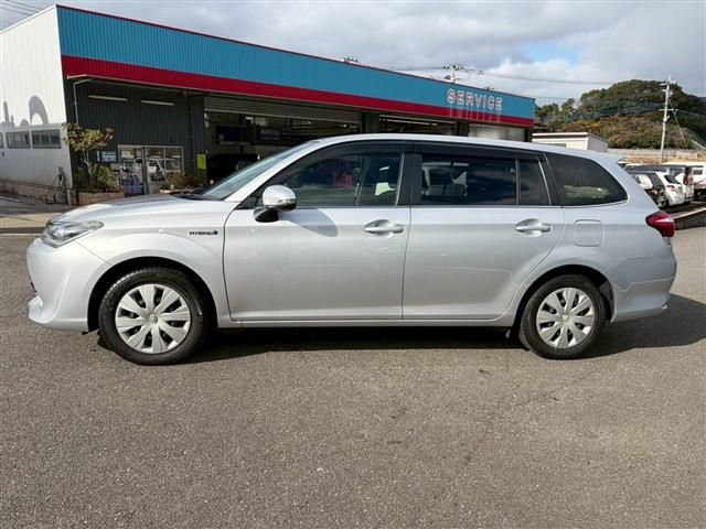 TOYOTA COROLLA FIELDER 2017