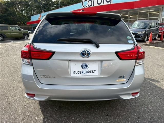 TOYOTA COROLLA FIELDER 2017