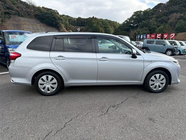 TOYOTA COROLLA FIELDER 2017