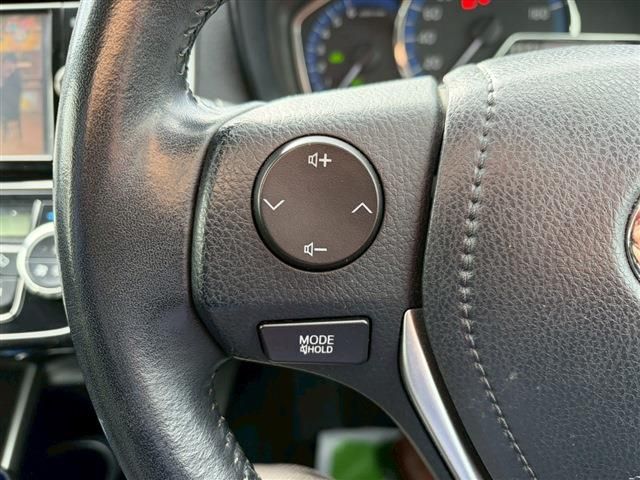 TOYOTA COROLLA FIELDER 2017