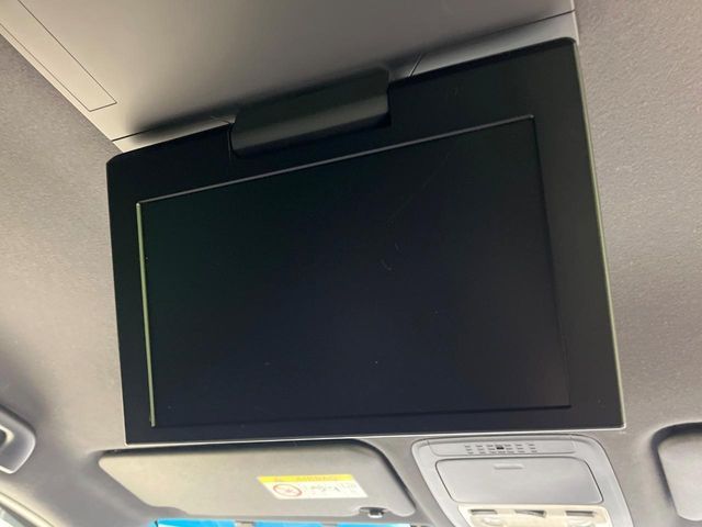 TOYOTA ESQUIRE HYBRID 2016