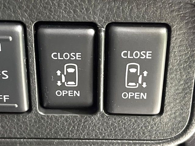 NISSAN ELGRAND  4WD 2006