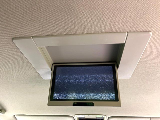 NISSAN ELGRAND  4WD 2006