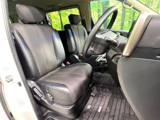 NISSAN ELGRAND  4WD 2006