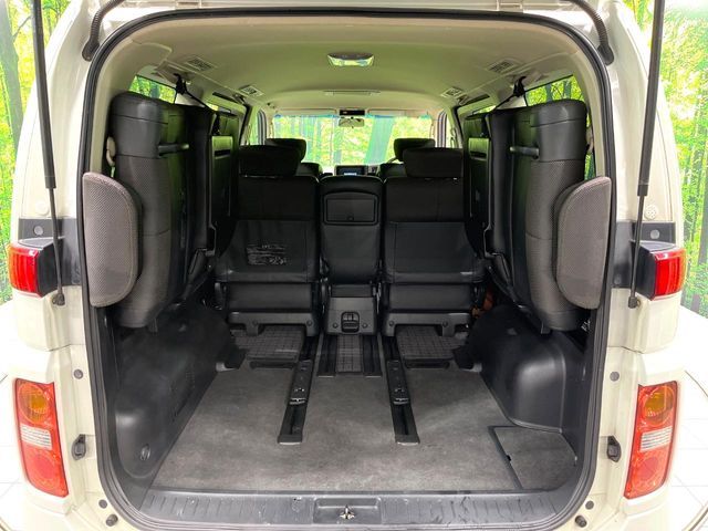 NISSAN ELGRAND  4WD 2006