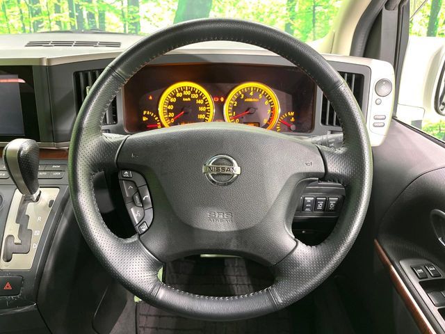 NISSAN ELGRAND  4WD 2006