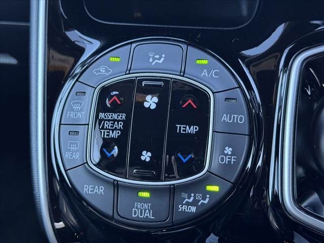 TOYOTA ESQUIRE HYBRID 2019