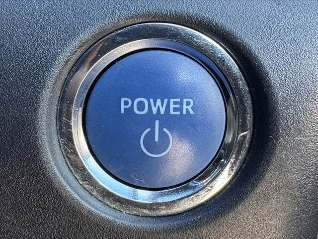 TOYOTA ESQUIRE HYBRID 2019