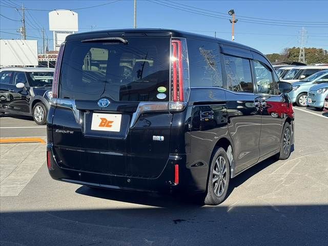 TOYOTA ESQUIRE HYBRID 2019