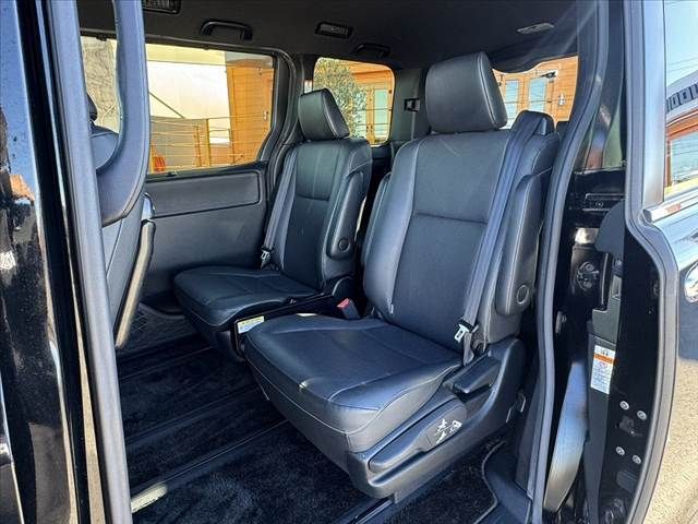 TOYOTA ESQUIRE HYBRID 2019