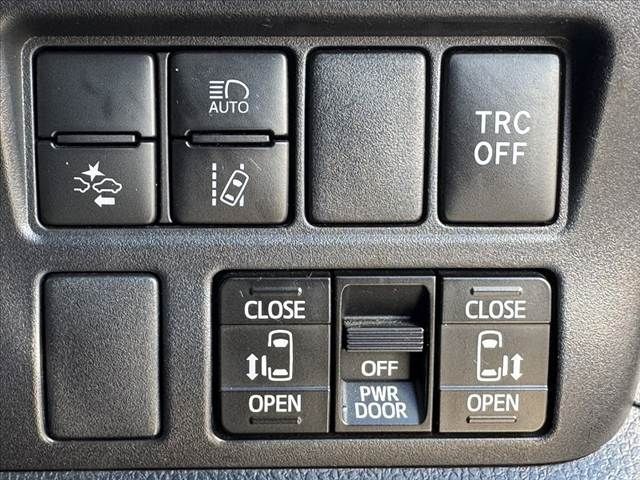 TOYOTA ESQUIRE HYBRID 2019