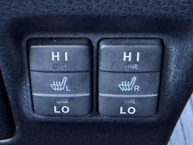 TOYOTA ESQUIRE HYBRID 2019