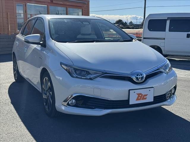 TOYOTA AURIS HYBRID 2016