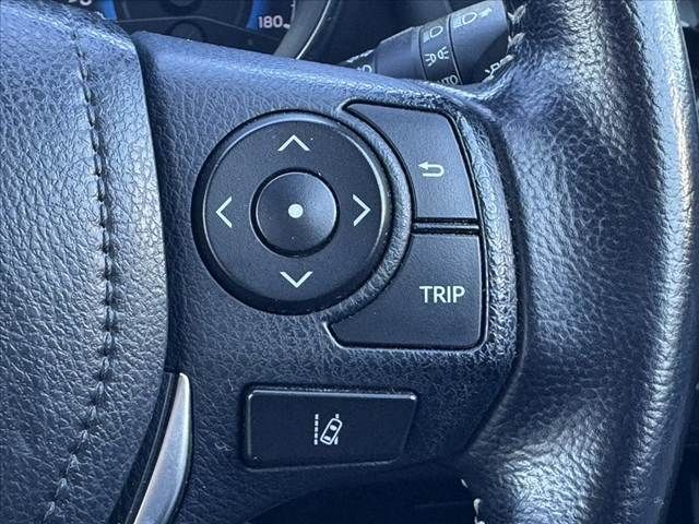 TOYOTA AURIS HYBRID 2016