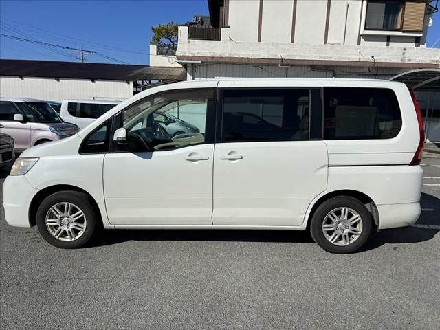 NISSAN SERENA  WG 2009