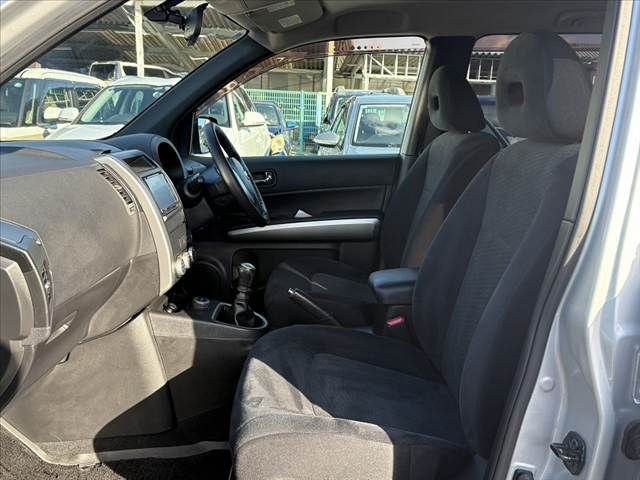 NISSAN X-TRAIL 4WD 2010