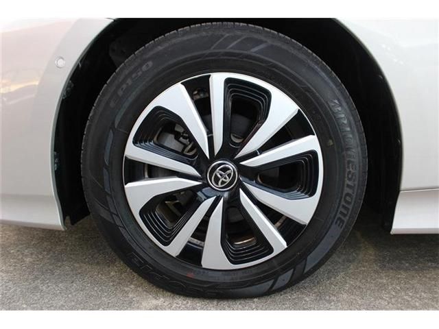 TOYOTA PRIUS PHV 2017