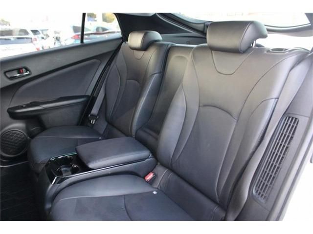 TOYOTA PRIUS PHV 2017