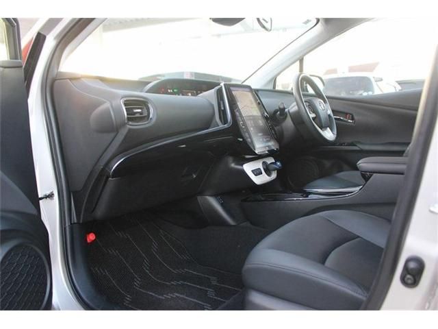 TOYOTA PRIUS PHV 2017