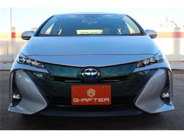 TOYOTA PRIUS PHV 2019