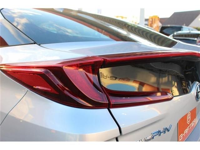 TOYOTA PRIUS PHV 2019