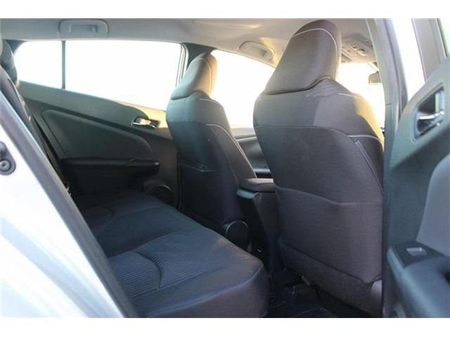 TOYOTA PRIUS PHV 2019