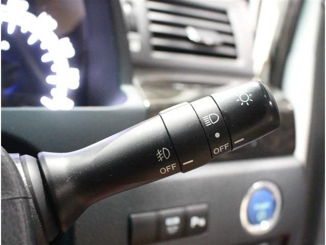 TOYOTA VELLFIRE  HYBRID 4WD 2014