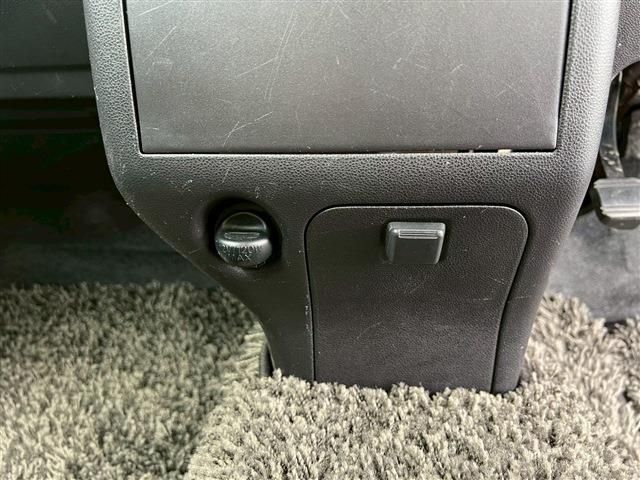 TOYOTA PIXIS SPACE 2012