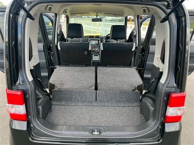 TOYOTA PIXIS SPACE 2012