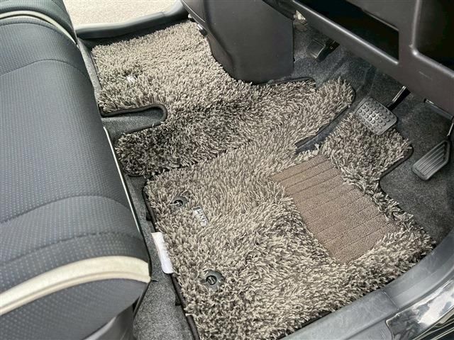 TOYOTA PIXIS SPACE 2012