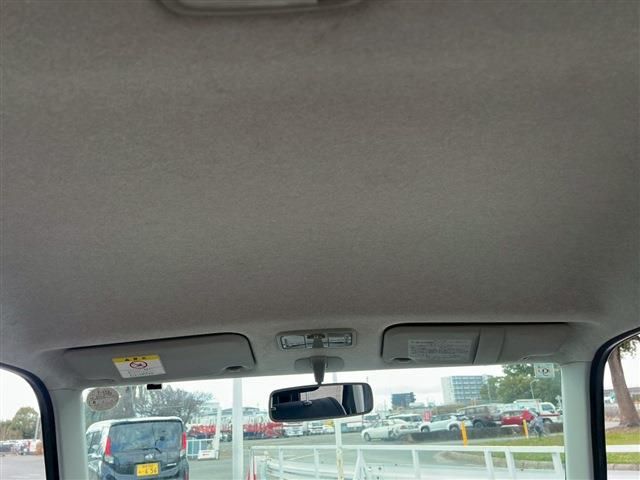 TOYOTA PIXIS SPACE 2012