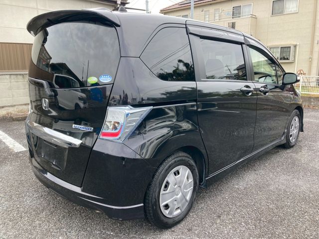HONDA FREED HYBRID 2012