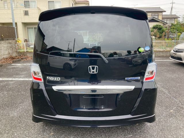 HONDA FREED HYBRID 2012