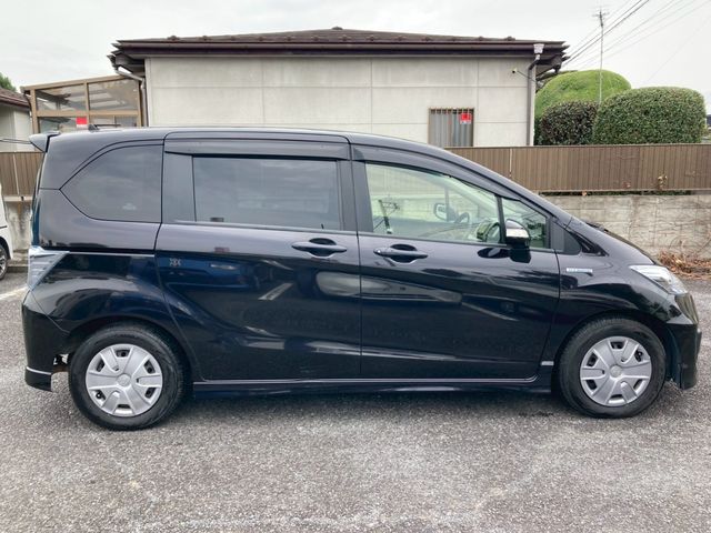 HONDA FREED HYBRID 2012