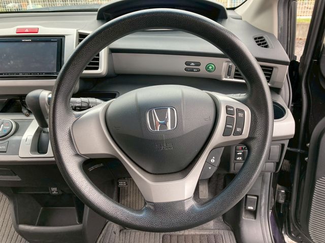 HONDA FREED HYBRID 2012