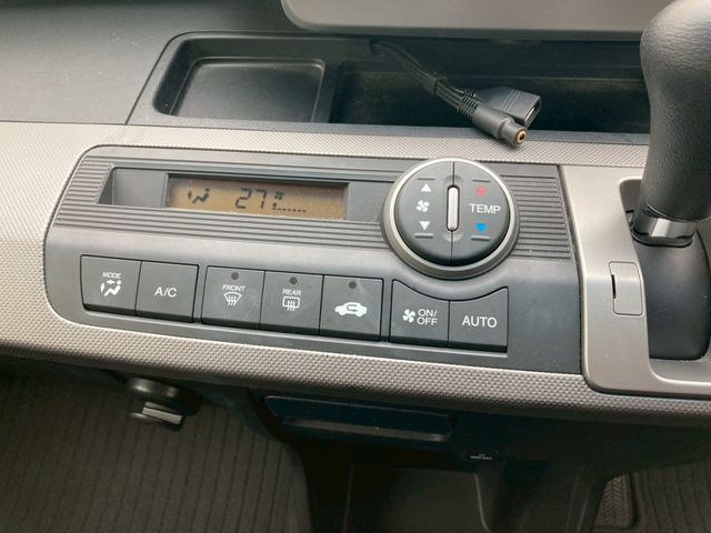 HONDA FREED HYBRID 2012