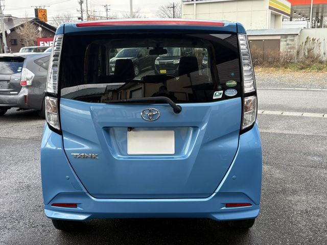 TOYOTA TANK 4WD 2018