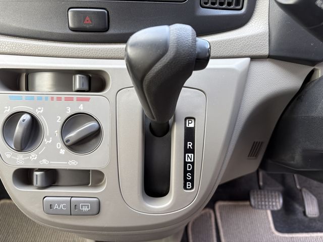 DAIHATSU MIRA e:S 4WD 2013