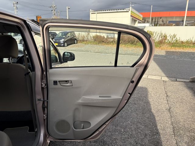 DAIHATSU MIRA e:S 4WD 2013