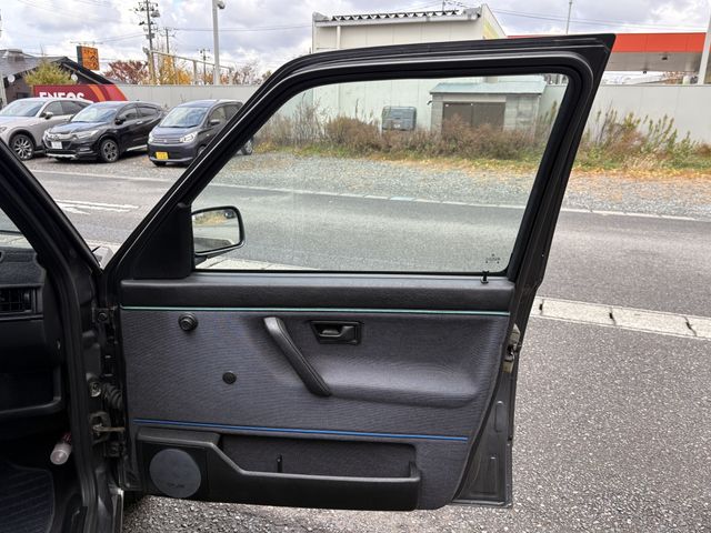 VOLKSWAGEN VOLKSWAGEN GOLF 1991