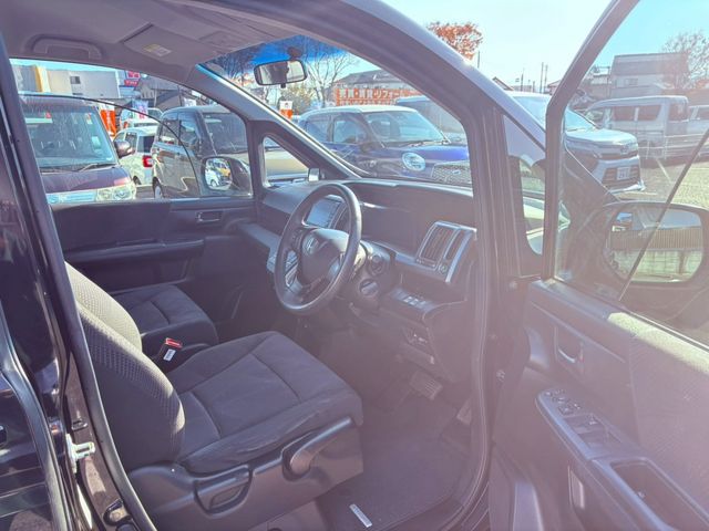 HONDA STEPWAGON SPADA 2010