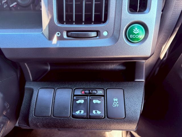 HONDA STEPWAGON SPADA 2010