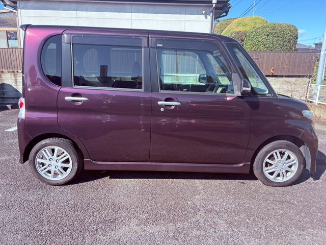 DAIHATSU TANTO CUSTOM 2009