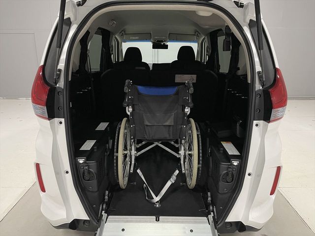 HONDA FREED plus HYBRID 2017